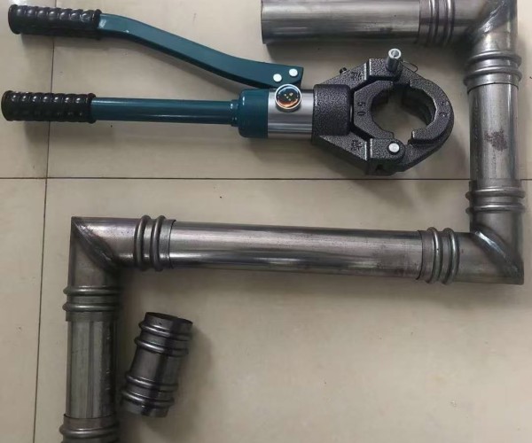 东西湖冷却管生产